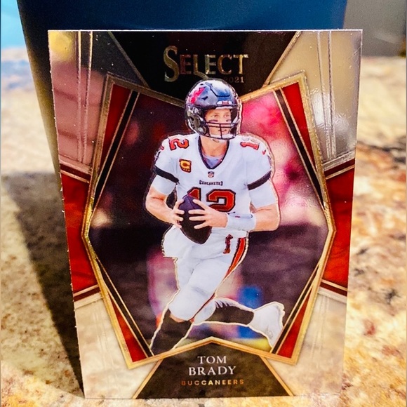 Tom Brady - Picture 1 of 2